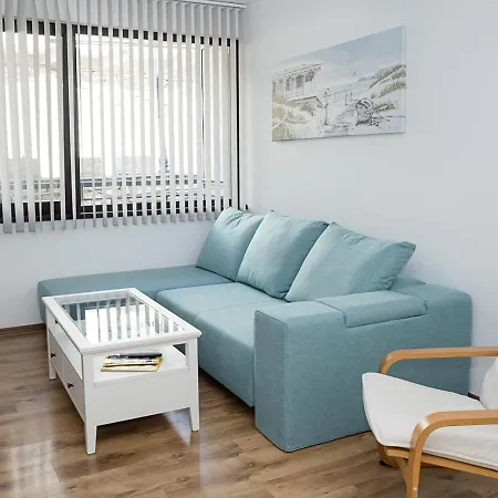 Cozy Seaside Escape - Stylish 1-bedroom In By Flat Mаnager